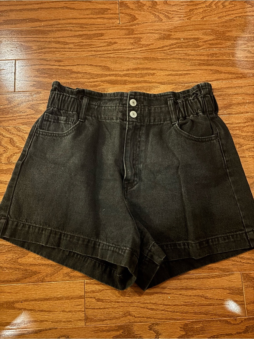 Forever 21 Black Elastic-Waist Denim Shorts